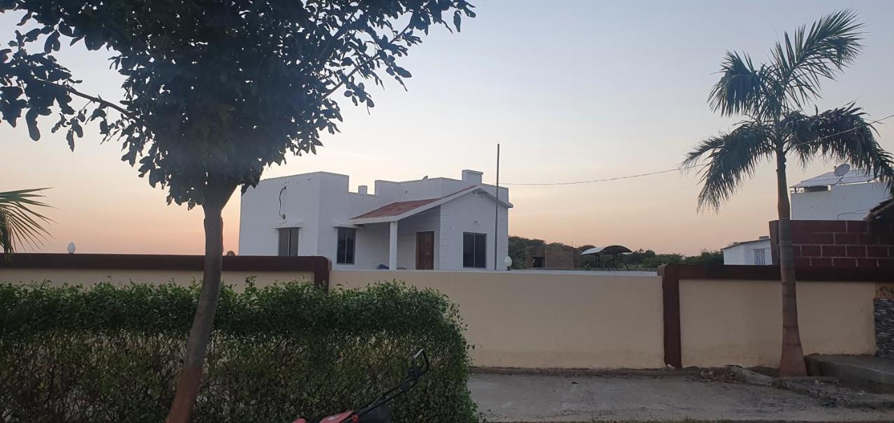 Krishna Farm & Forest Villa Bhuj Buitenkant foto