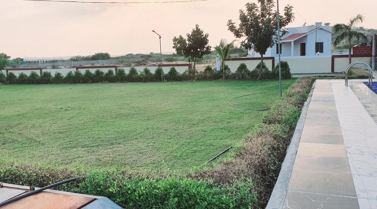 Krishna Farm & Forest Villa Bhuj Buitenkant foto