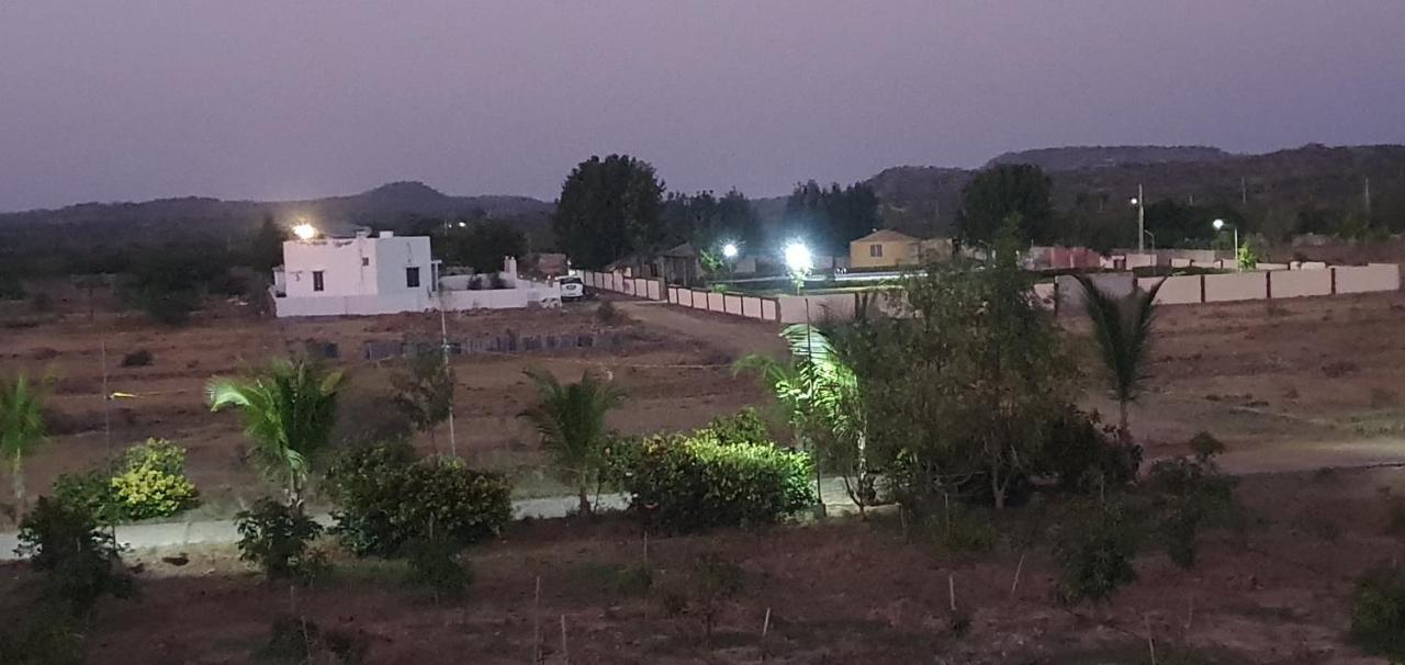 Krishna Farm & Forest Villa Bhuj Buitenkant foto