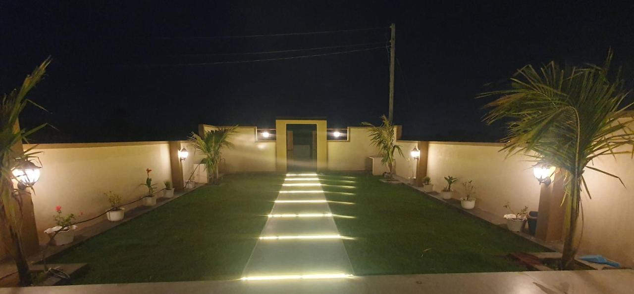 Krishna Farm & Forest Villa Bhuj Buitenkant foto