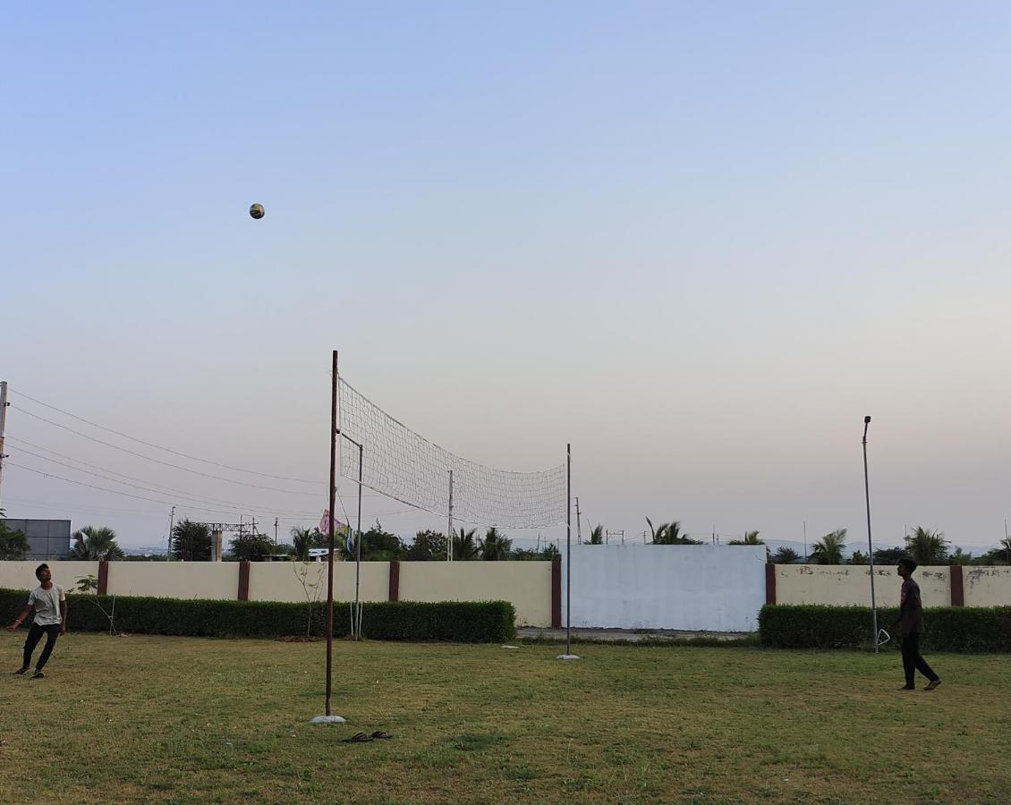 Krishna Farm & Forest Villa Bhuj Buitenkant foto